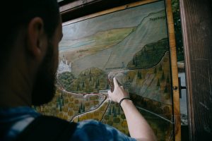 Analog Road Trips: Paper Maps and Payphones for Gen Z Adventurers